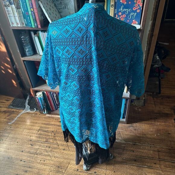 LuLaRoe L Lacy lagenlook Monroe teal & black fringe kimono - Picture 2 of 4